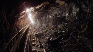 По меньшей мере тринадцать шахтеров были убиты после взрыва метана, который произошел на угольной шахте в Стонаве в бассейне реки Карвински в Чешской Силезии