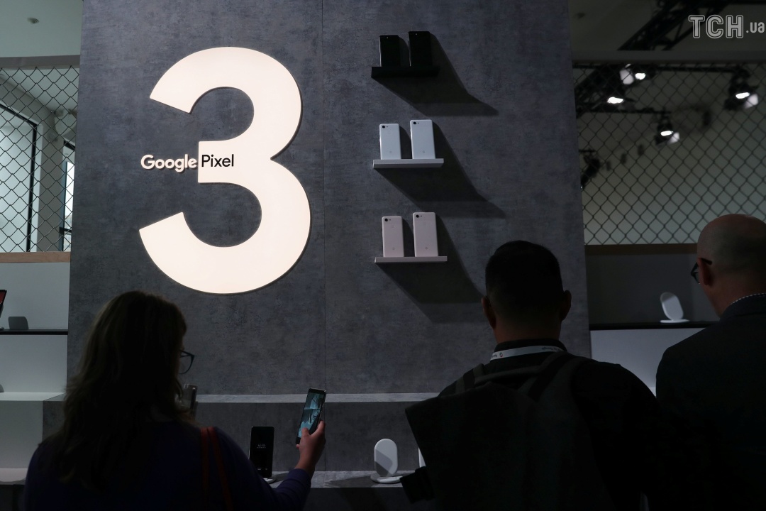 Компания Google на презентации в Нью-Йорке представила свои новинки: смартфоны Pixel 3 и Pixel 3 XL, планшет Pixel Slate, домашний станцию ​​Home Hub и беспроводное зарядное устройство Pixel Stand